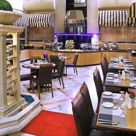 Al Seef Hotel Šardžá Exteriér fotografie
